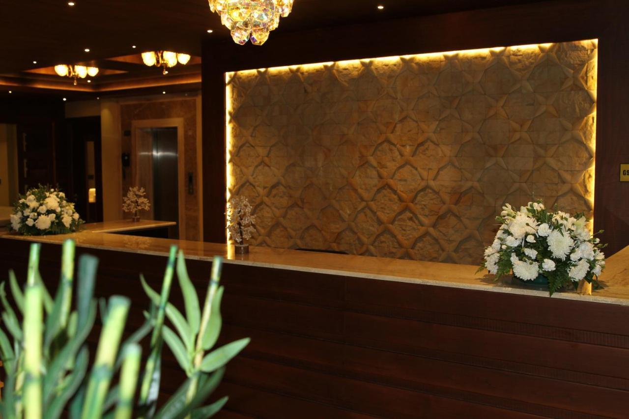 Hotel Retrieve Health & Wellness Kochi Esterno foto