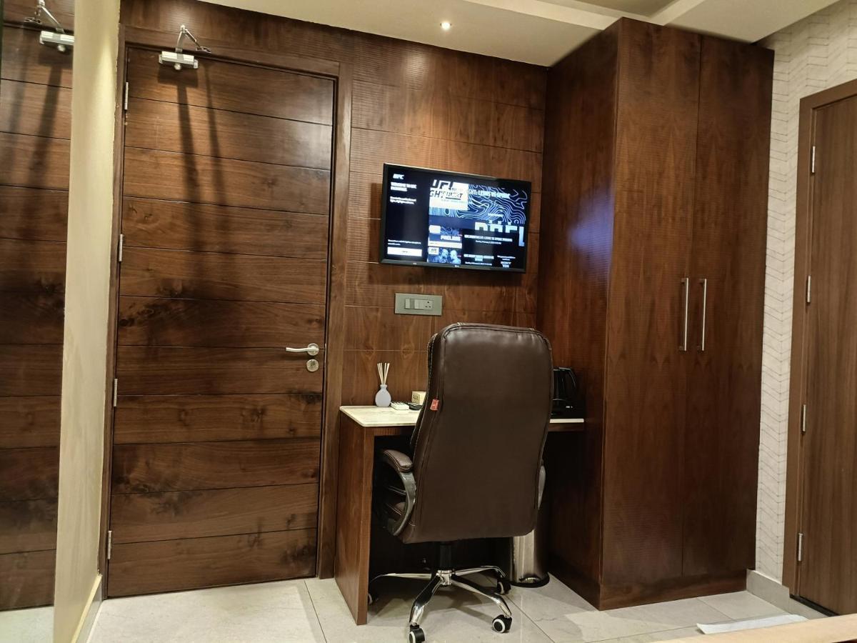 Hotel Retrieve Health & Wellness Kochi Esterno foto
