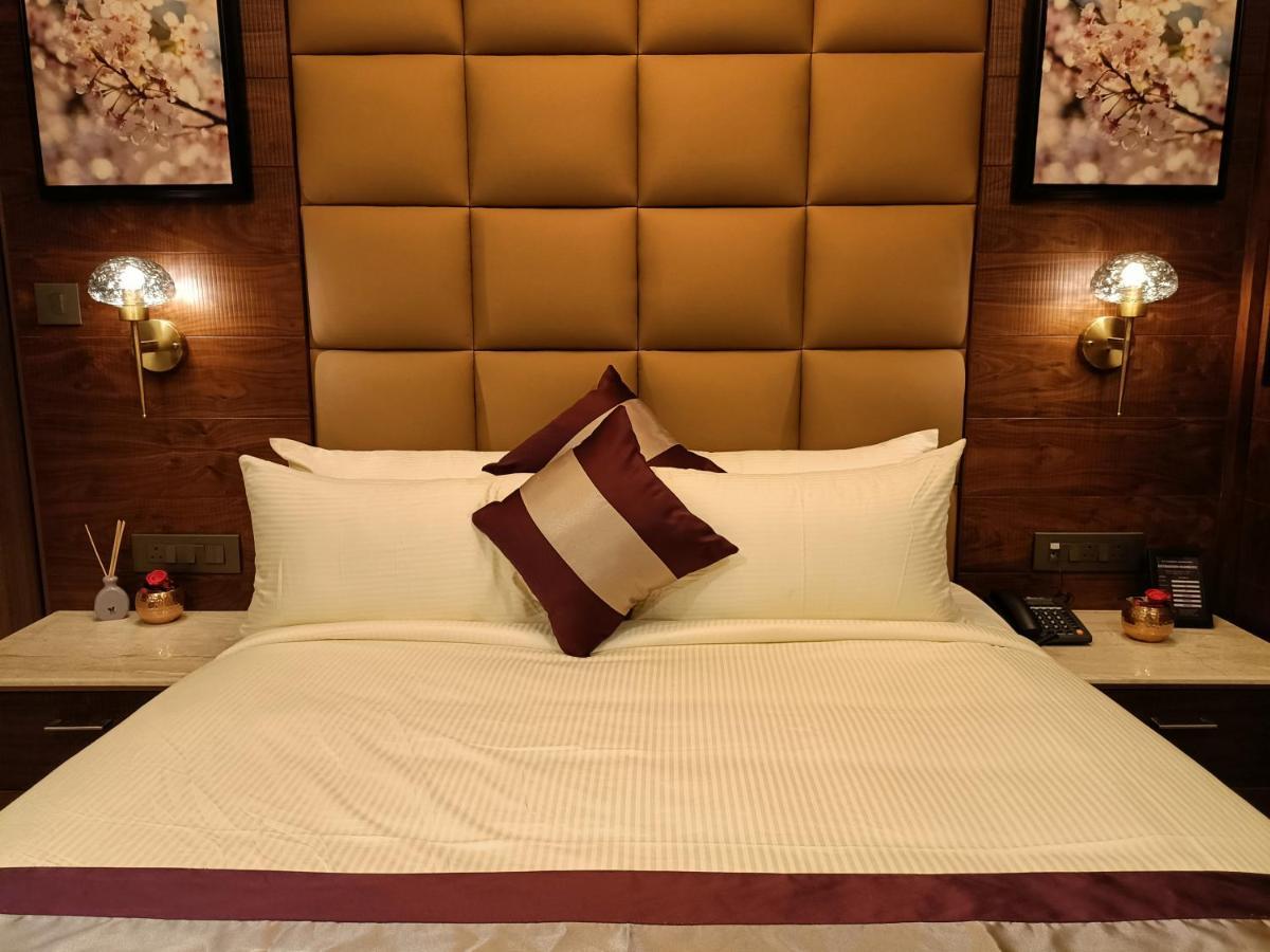 Hotel Retrieve Health & Wellness Kochi Esterno foto