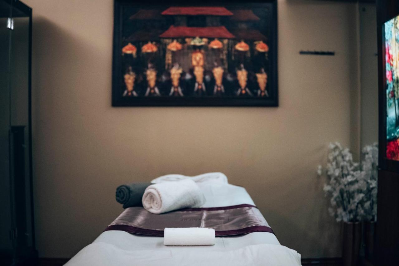 Hotel Retrieve Health & Wellness Kochi Esterno foto