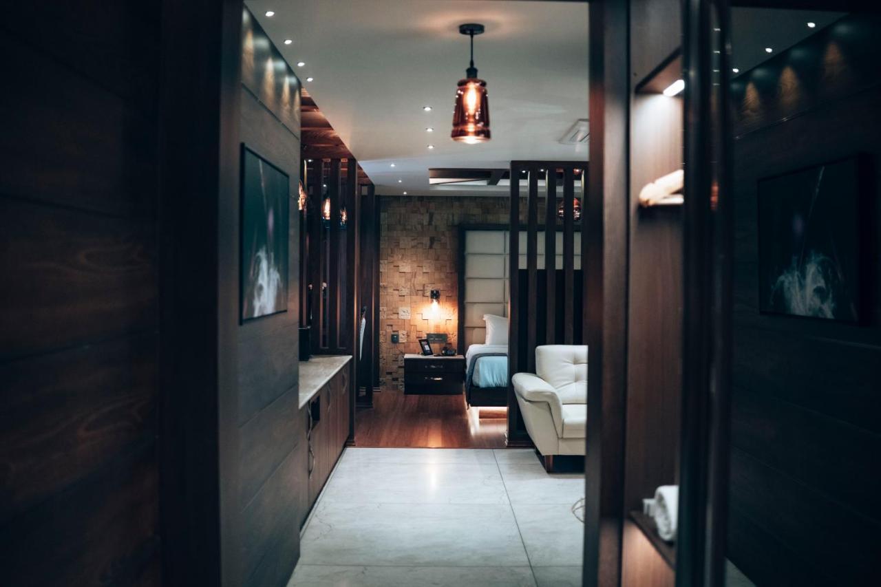 Hotel Retrieve Health & Wellness Kochi Esterno foto